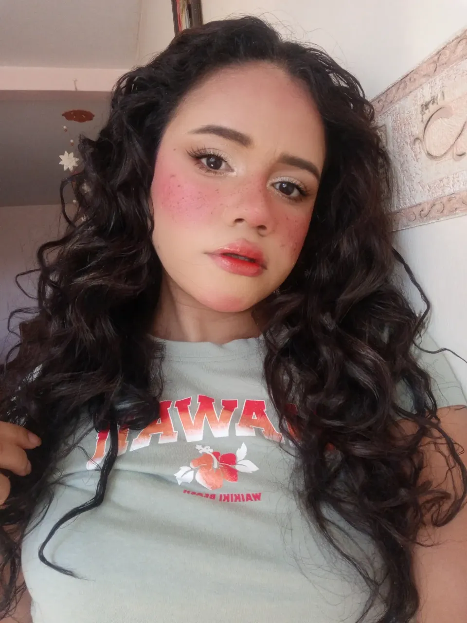 P8Uk7Cg1ZeG95fUc_1000216667.webp