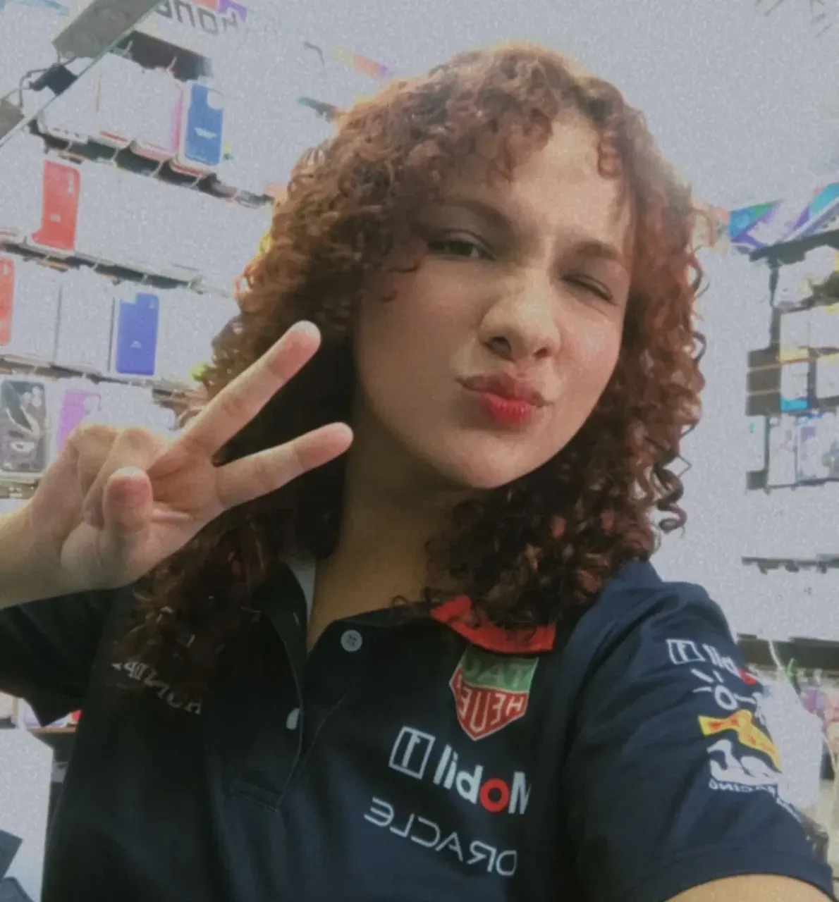 mxuN6tA66X1eFbv2_1001449409.webp
