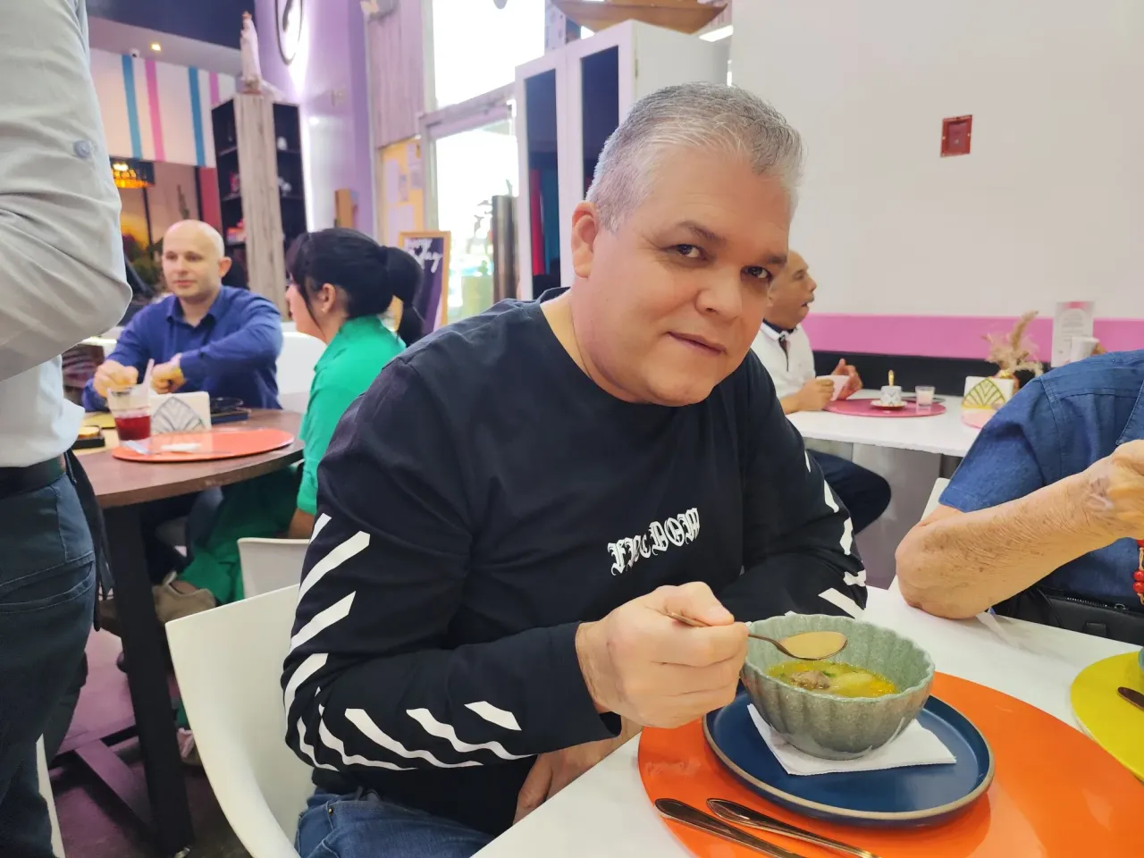 u7cm9Xwx3qgbOYNg_1000298067.webp