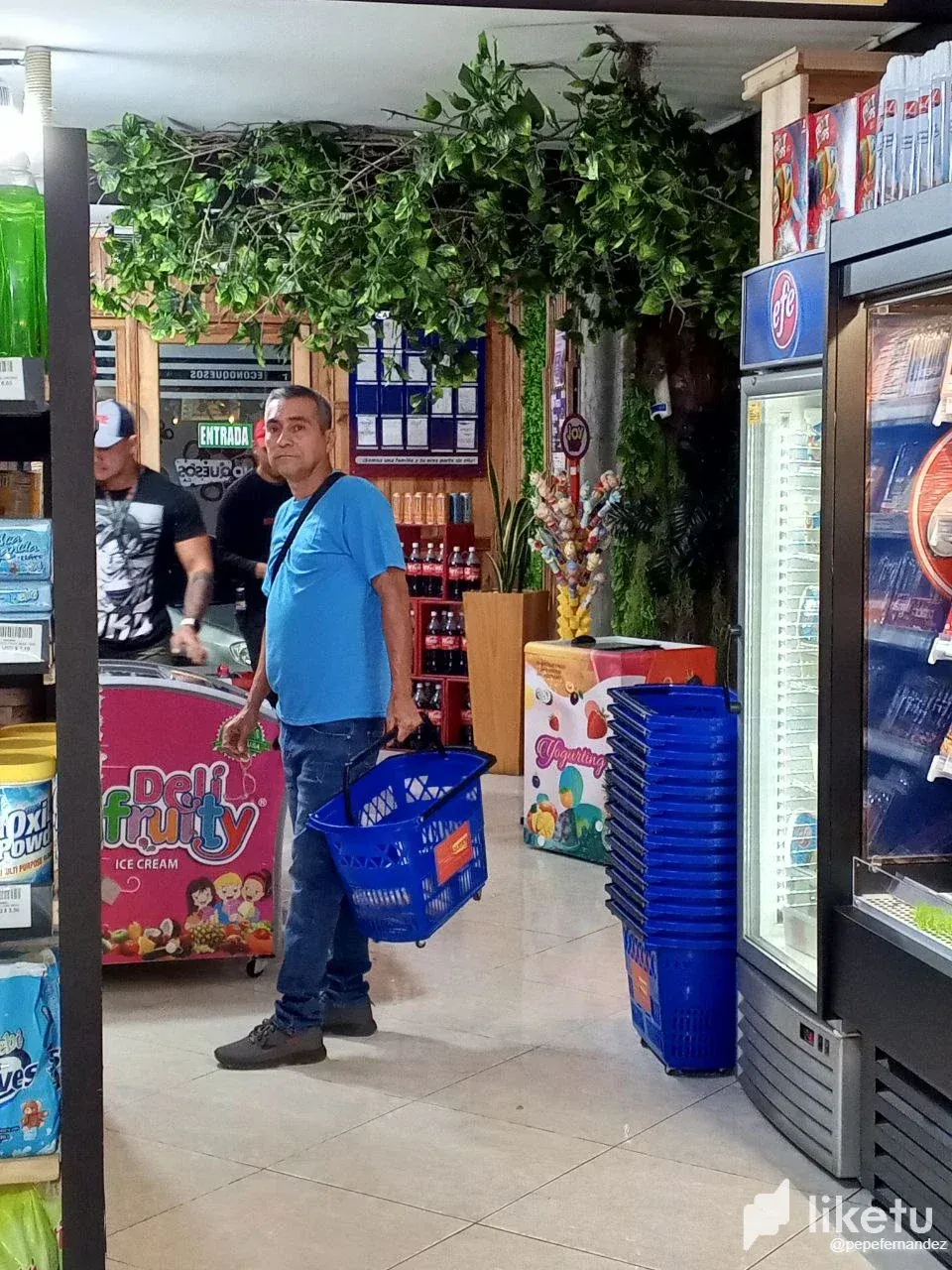clw1c633y002zmssz0k62gtvt_4.webp