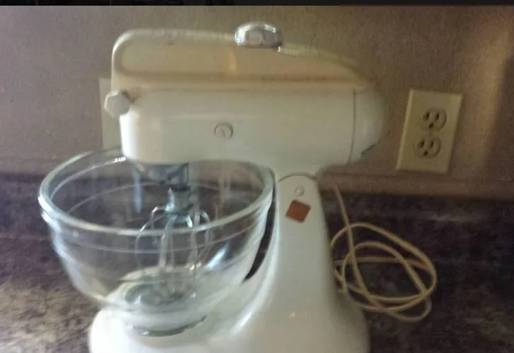 Old Kitchen aide mixer.JPG