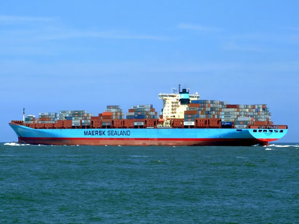 arnold-maersk-883927_960_720.jpg