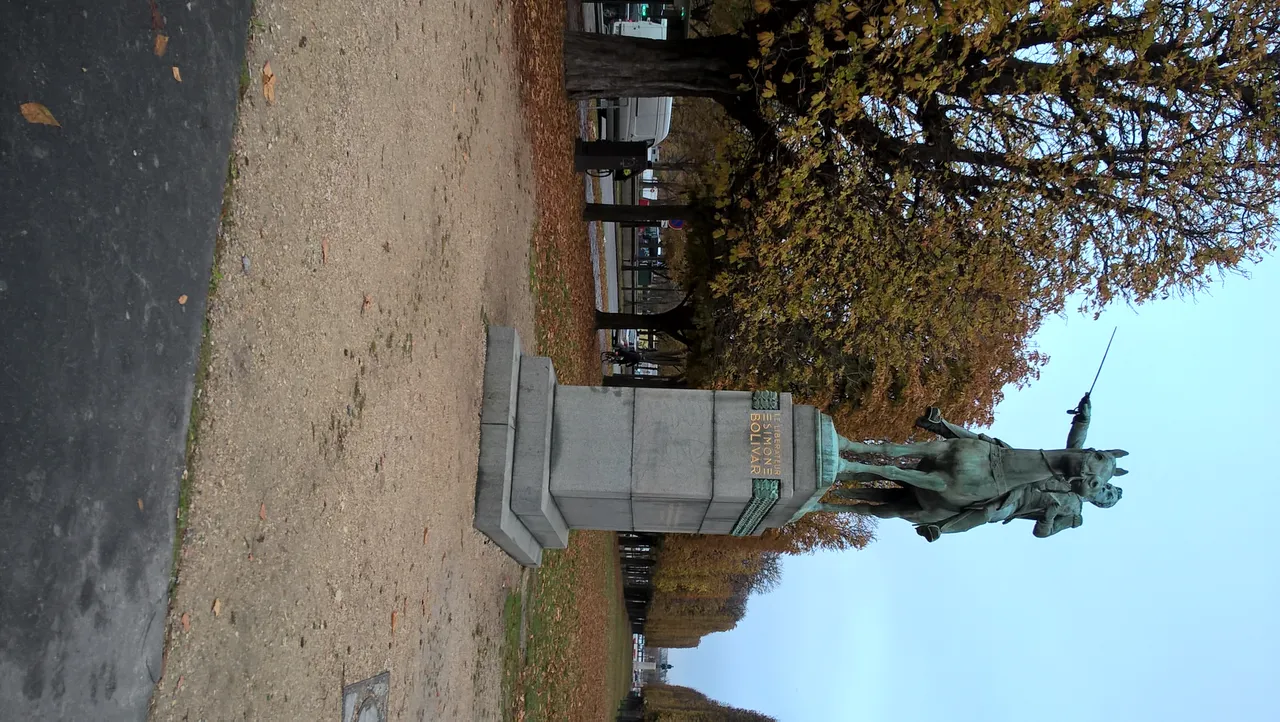 simon bolivar en paris.jpg