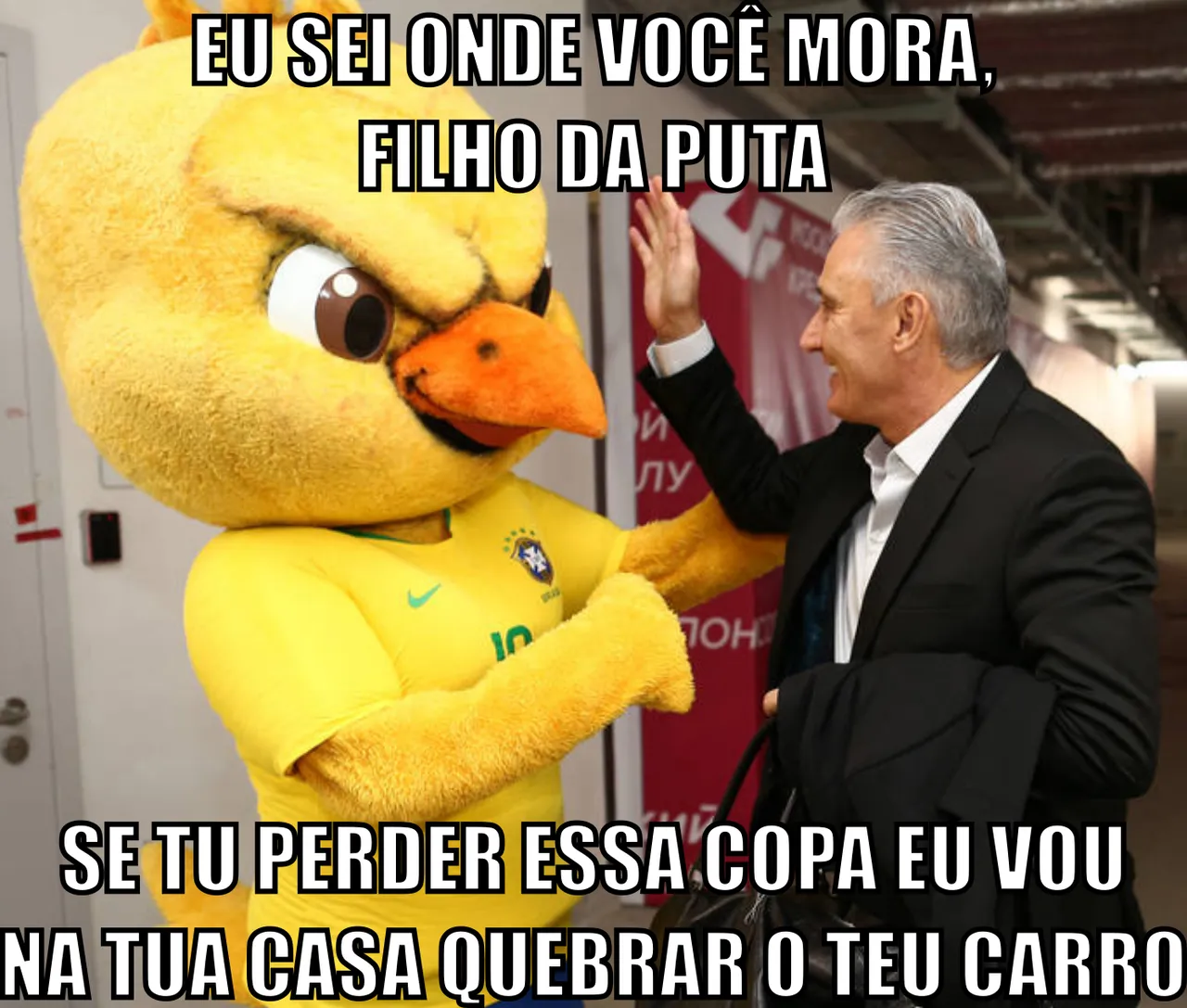 tite_carro_canarinho_pistola.png