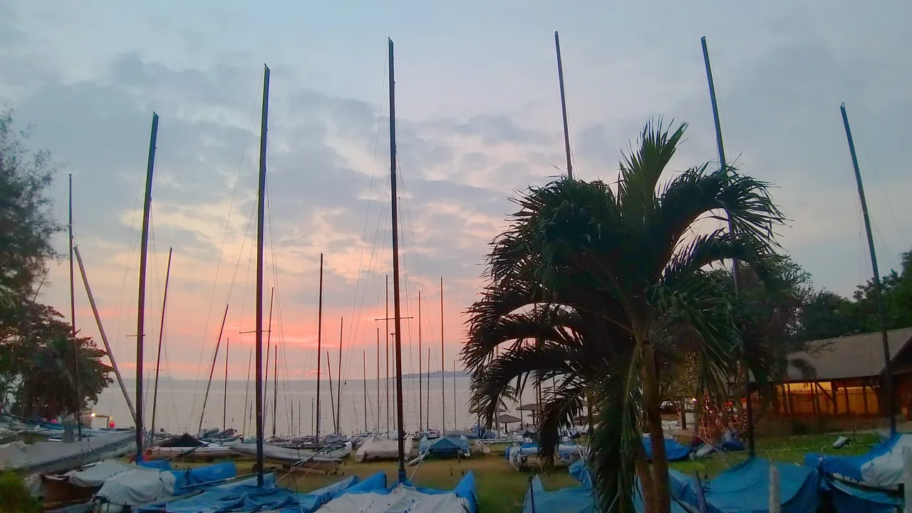 boats_and_sunsets_kohsamui99_033.jpg