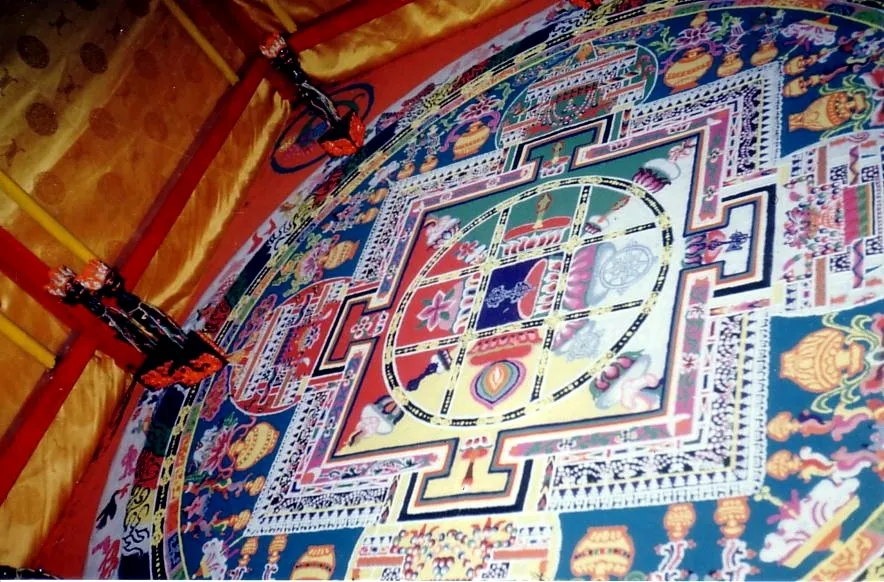 Sand_mandala._Drongste_Gompa_1993.jpg