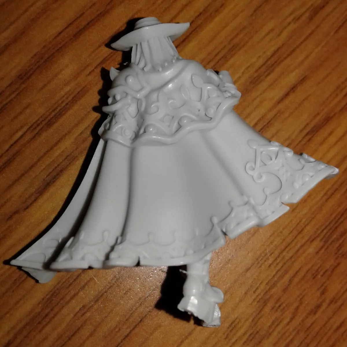 mini crate 2 alten cloak.jpg