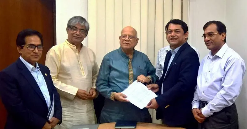 ইন্টারনেটের ওপর থেকে ভ্যাট কমছে.jpg