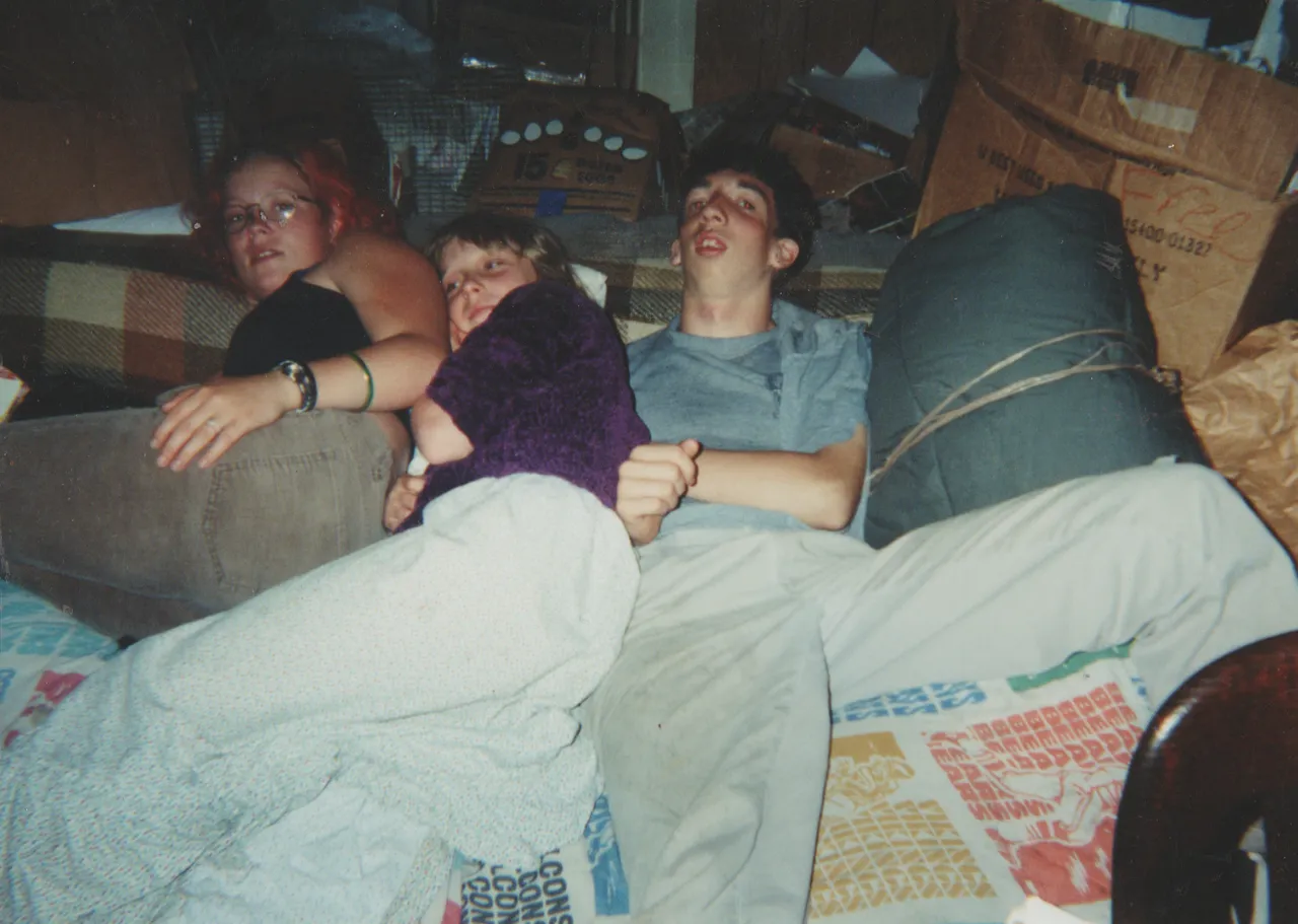2000s - Crystal, Rick, Savannah in Fall of 2001, other random pics from 90s and 00s, Random-04.png