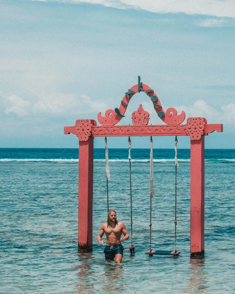 gili trawangan water swing