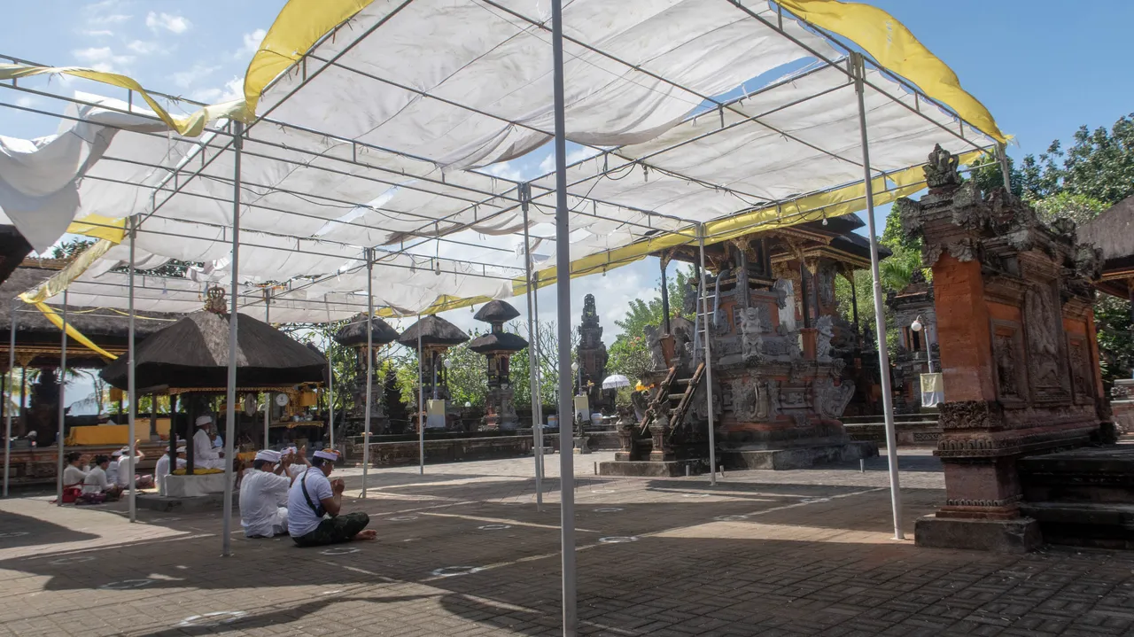 temple_6.jpg