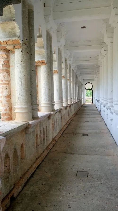 Long corridor over-looking the courtyard. Stuff of nightmares... like running down this never-ending corridor; excellent set for a movie! Hey, in fact I think they did shoot a movie there...