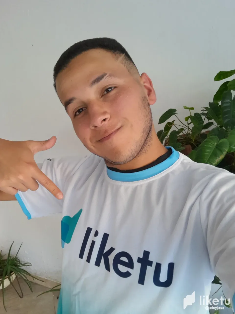 clrzq5dxw008d5ssz4zzobrn3_Picsart_24-01-29_18-33-39-860.webp