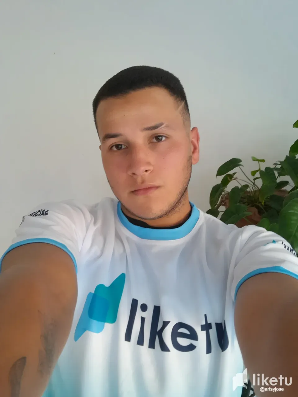 clrzqeb560008foszbd7lfi1o_Picsart_24-01-29_18-40-44-091.webp