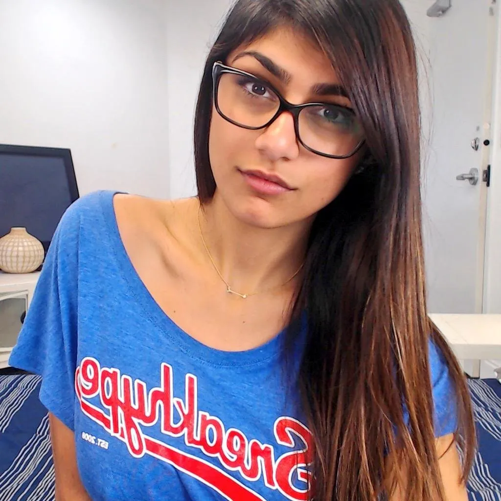 1519973443_mia-khalifa-age-wiki-latest-news-personal-life-biography-full-profile.jpg