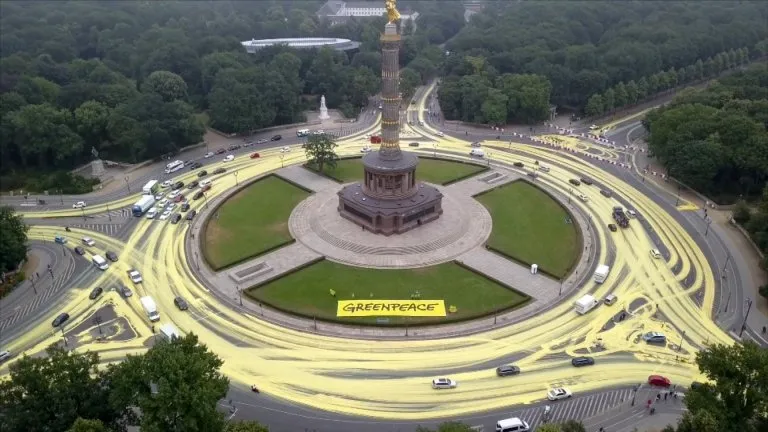 2018-06-26T092226Z_1_LWD00146FVAZ7_RTRWNEV_E_2068-DEUTSCHLAND-GREENPEACE-KOHLE-1.jpg