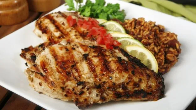 grilled-chicken-625_625x350_71451368942.jpg