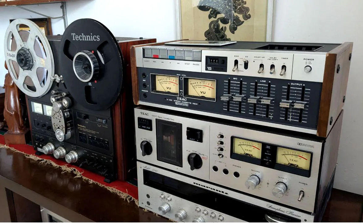 Vintage Audio.jpg