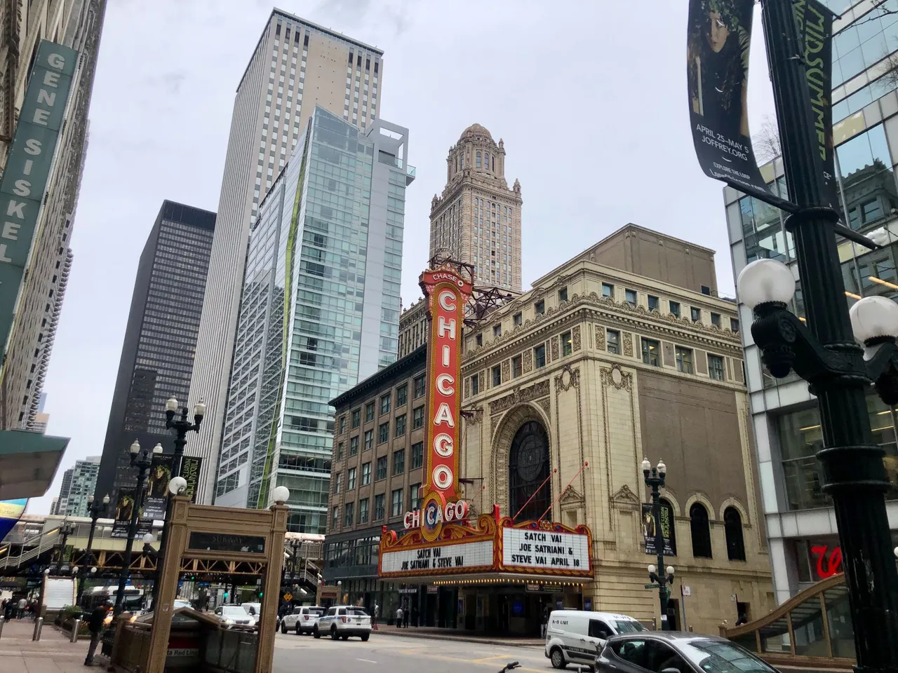 ChicagoTheatre5.jpg