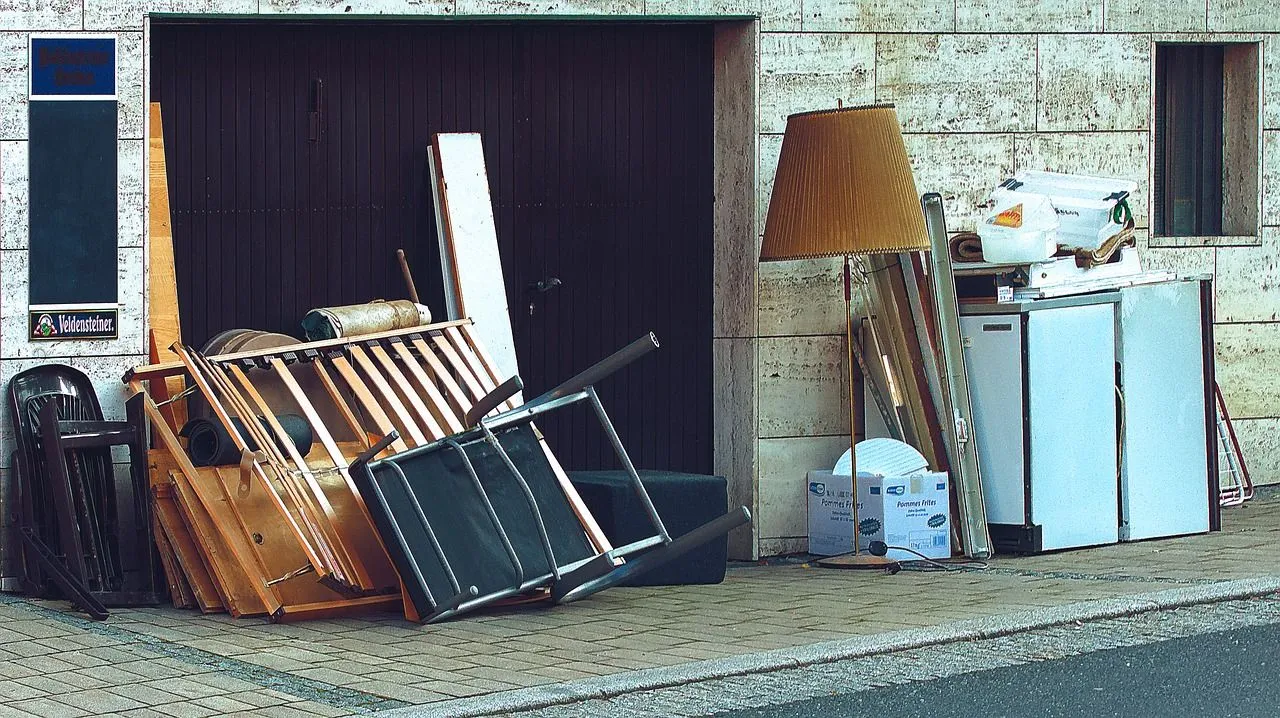 bulky-waste-6517349_1280.jpg