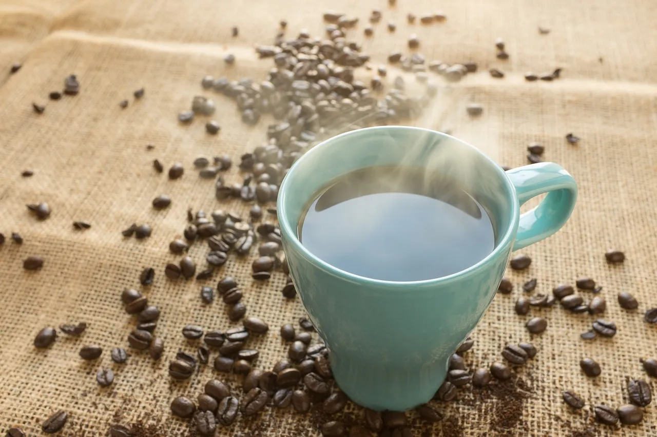 coffee-g7e97075b8_1280.jpg