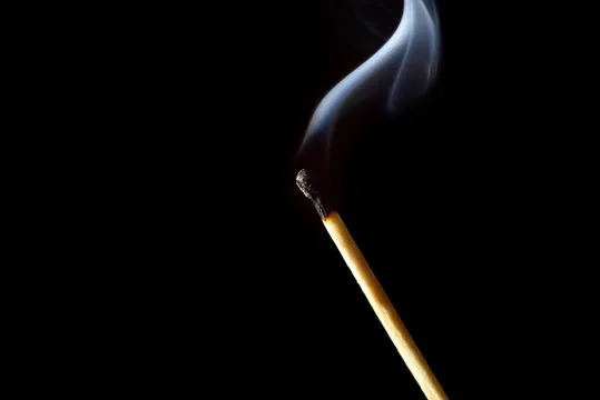 match-flizzle-out-smoke-fire-strike.jpg