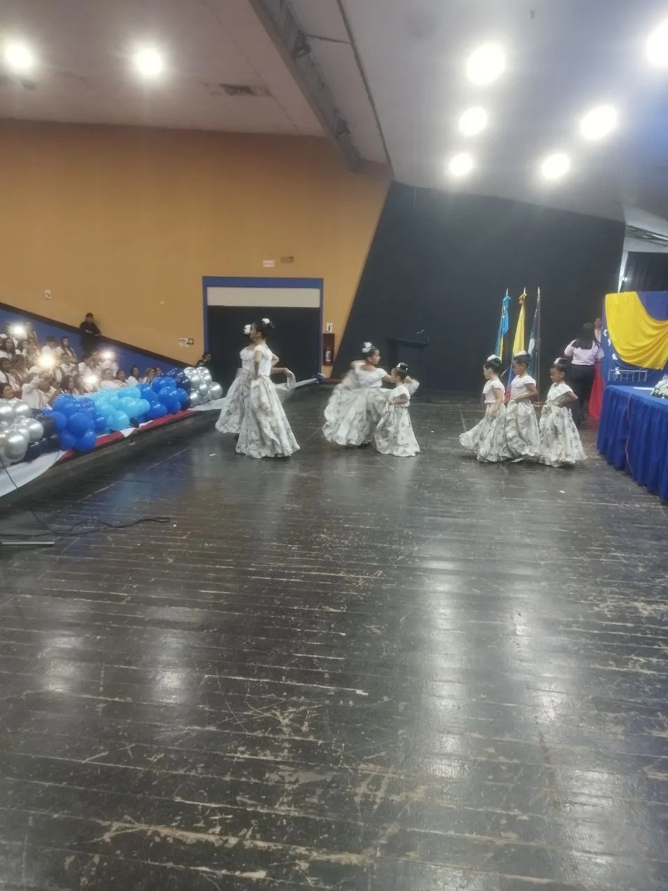 baile3334.jpg