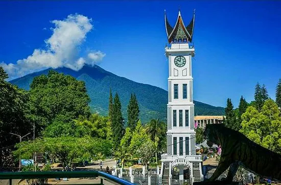 jam-gadang-bukittinggi.jpg