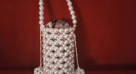 84aad4cd-f57a-483e-84f2-bd50a3011a61.gif