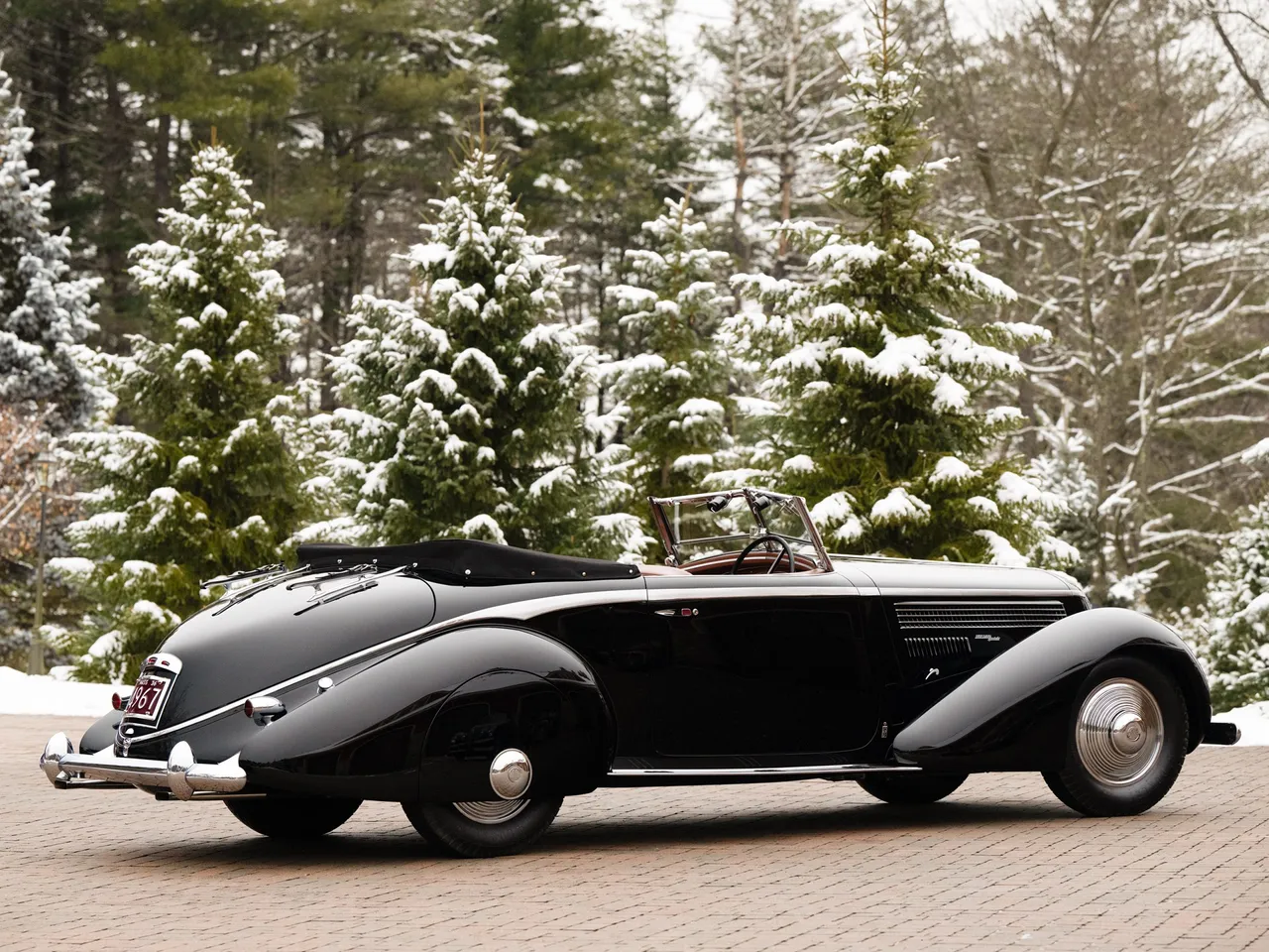 1936 Lancia Astura Series III Cabriolet 02.jpg