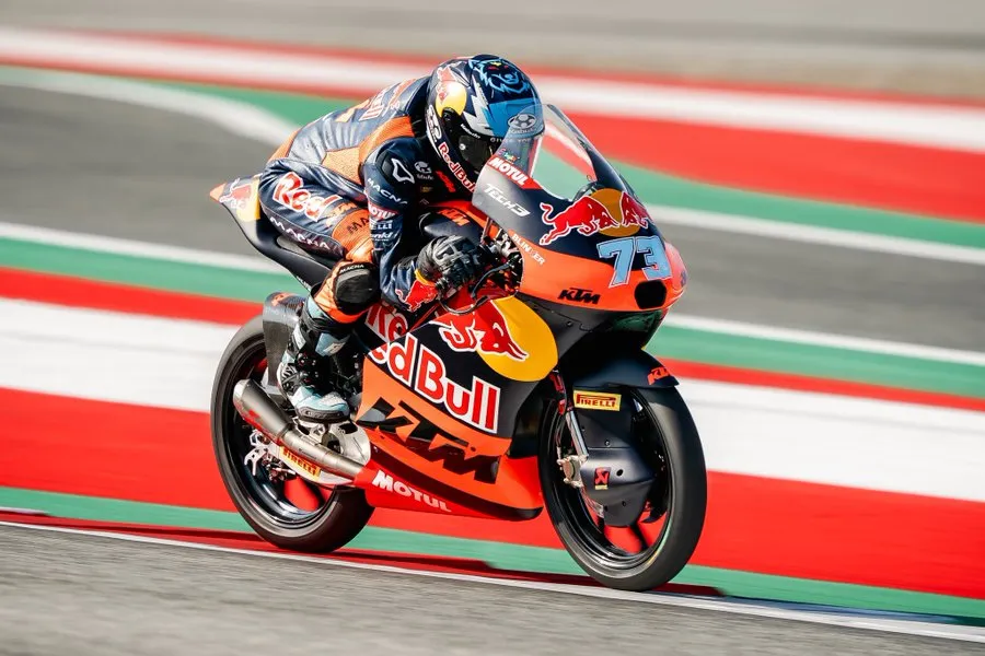 moto2.jpeg