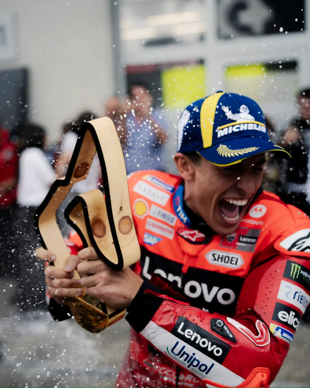 moto1.jpeg