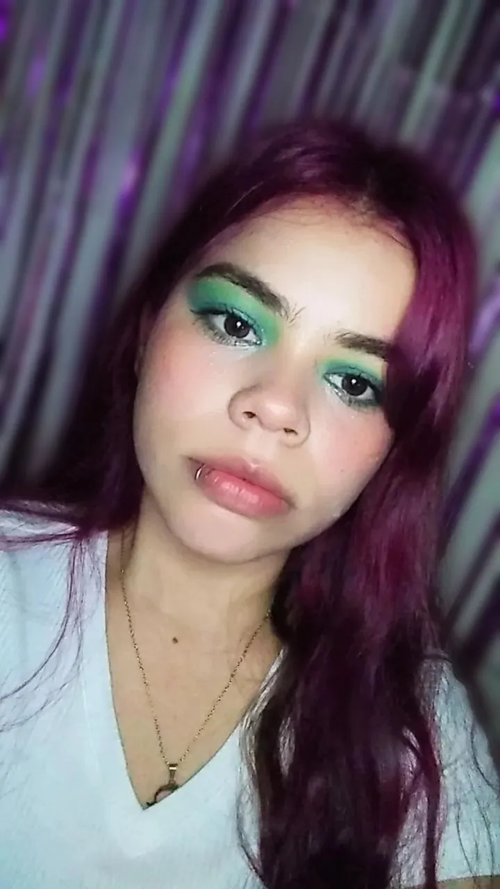 Picsart_22-04-05_21-32-33-444.jpg