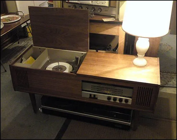 radiogram.jpg