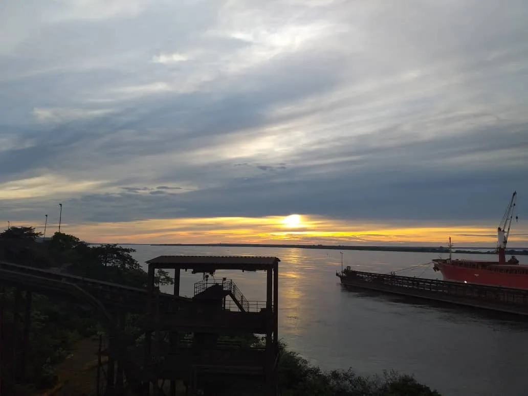 Atardecer en Palua y el Caroni. // Esp-Eng