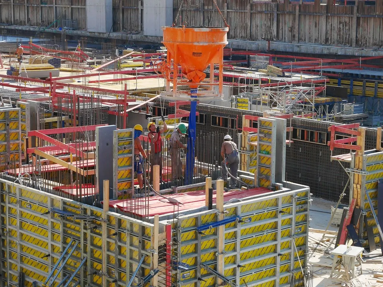 construction-site-1477687_1280.jpg