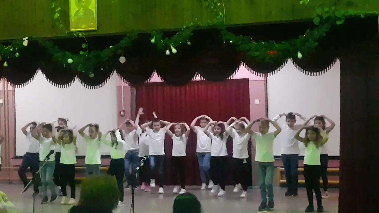 VideoCapture_20221206-211134.jpg