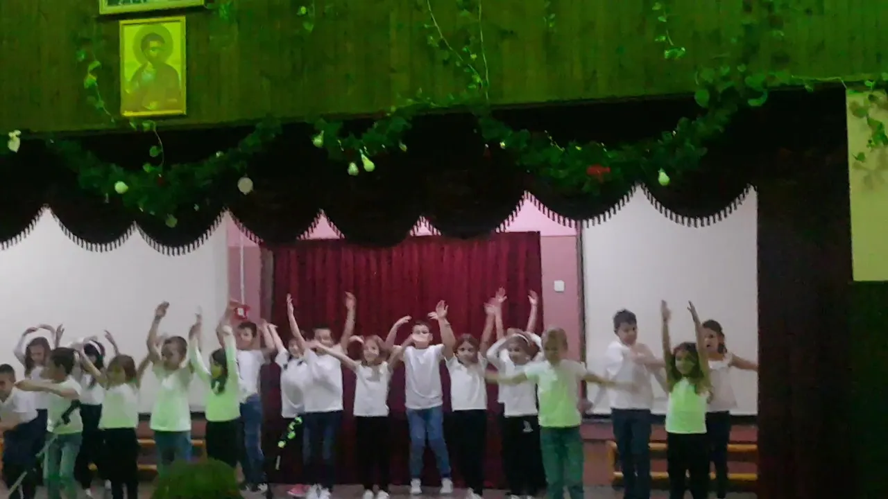 VideoCapture_20221206-211137.jpg