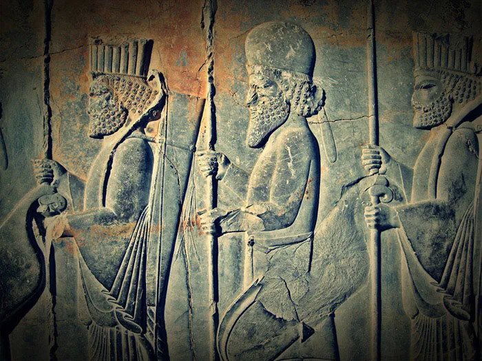 Persepolis-nu-bass-relief-royal-guards.jpg