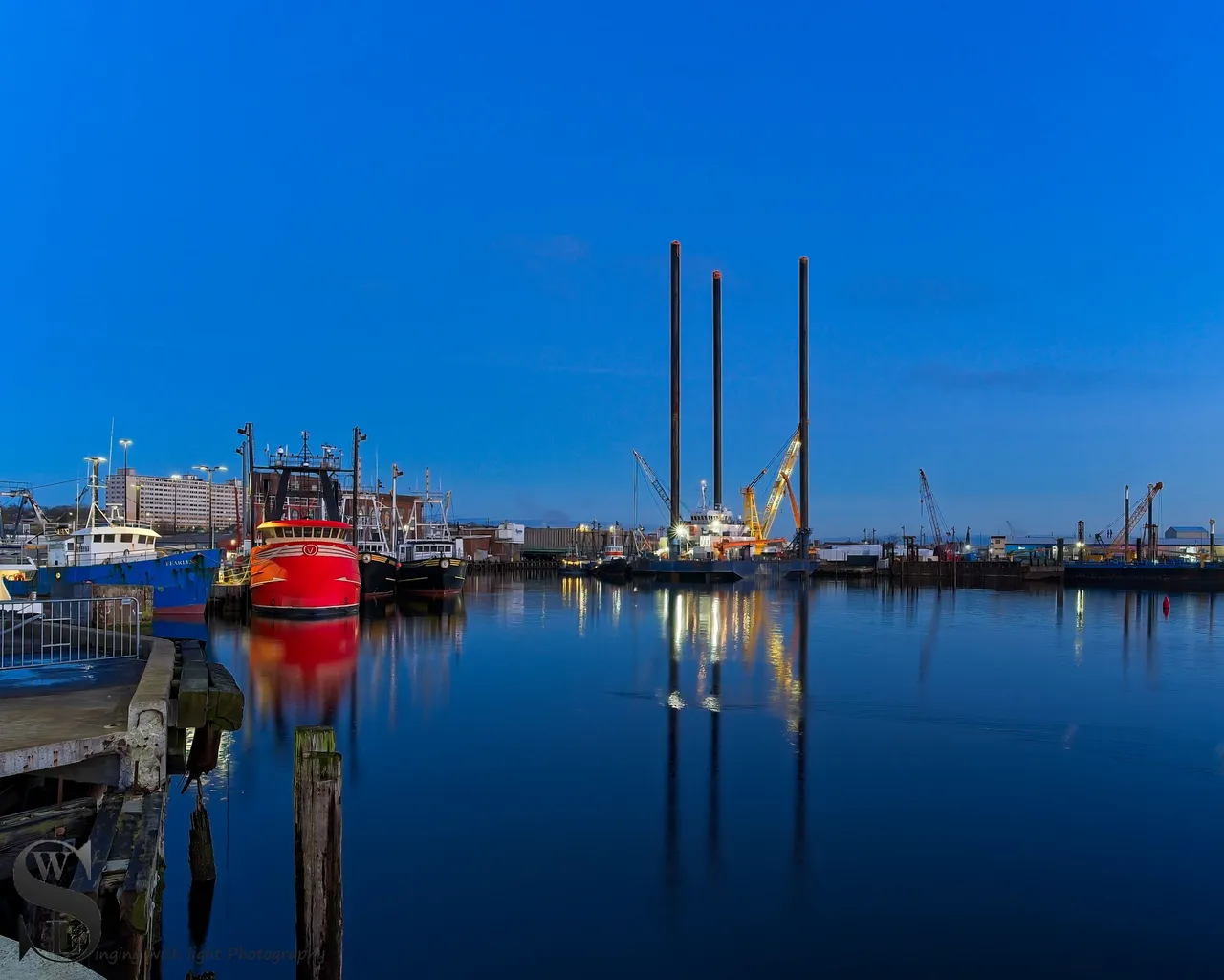 early morning at the port-5.jpg