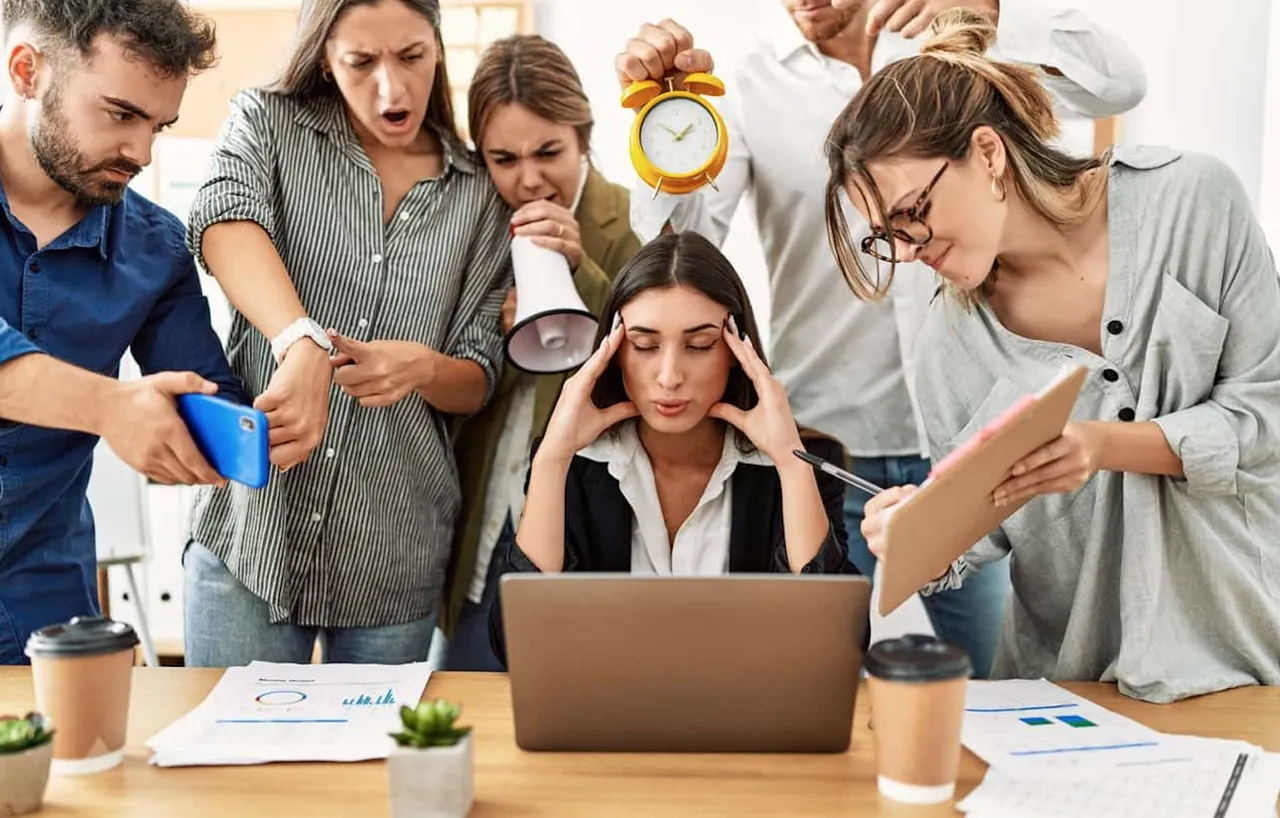 estres-laboral.png
