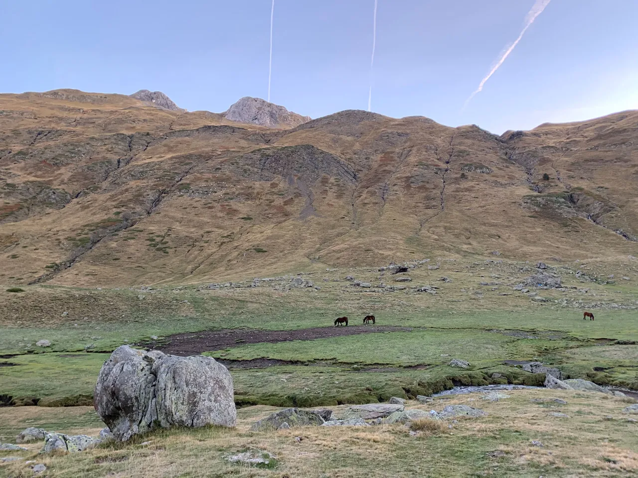 "PYRENEES HIKING 19.jpg"