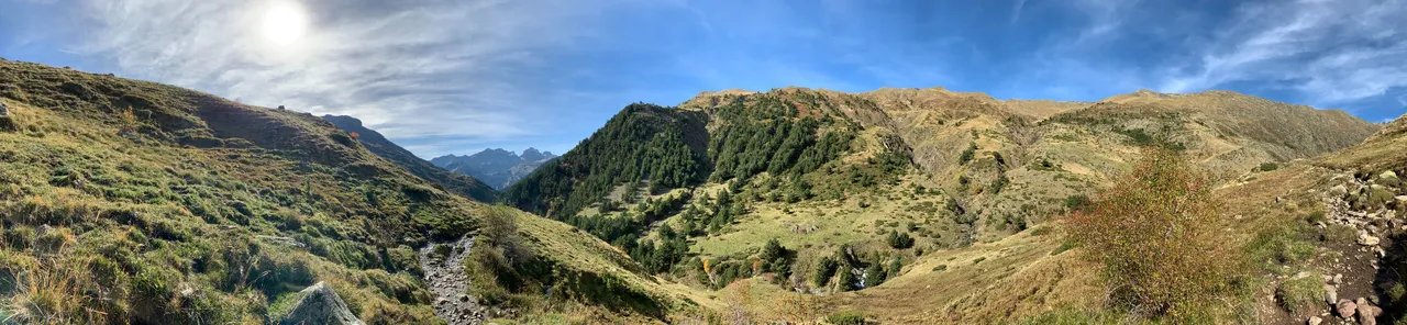 "PYRENEES HIKING 15.jpg"