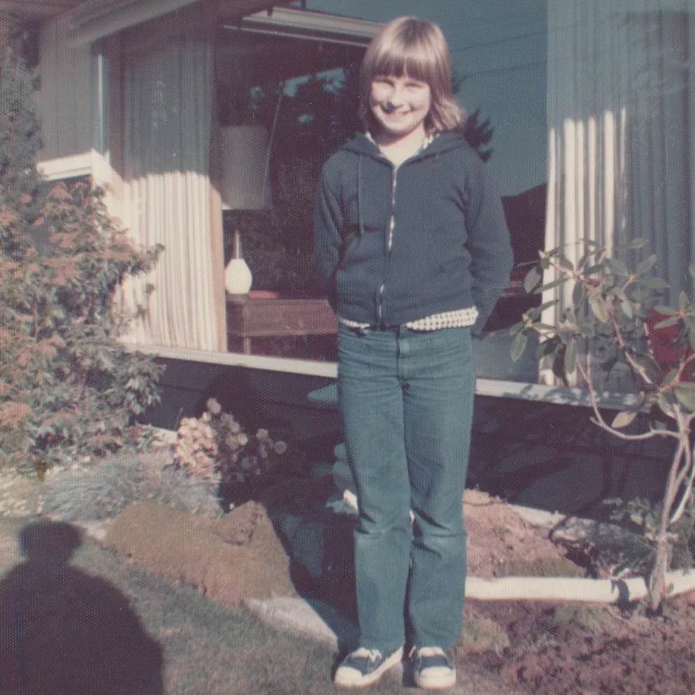 1974-12 - Cindy Pickett - Age 11.png