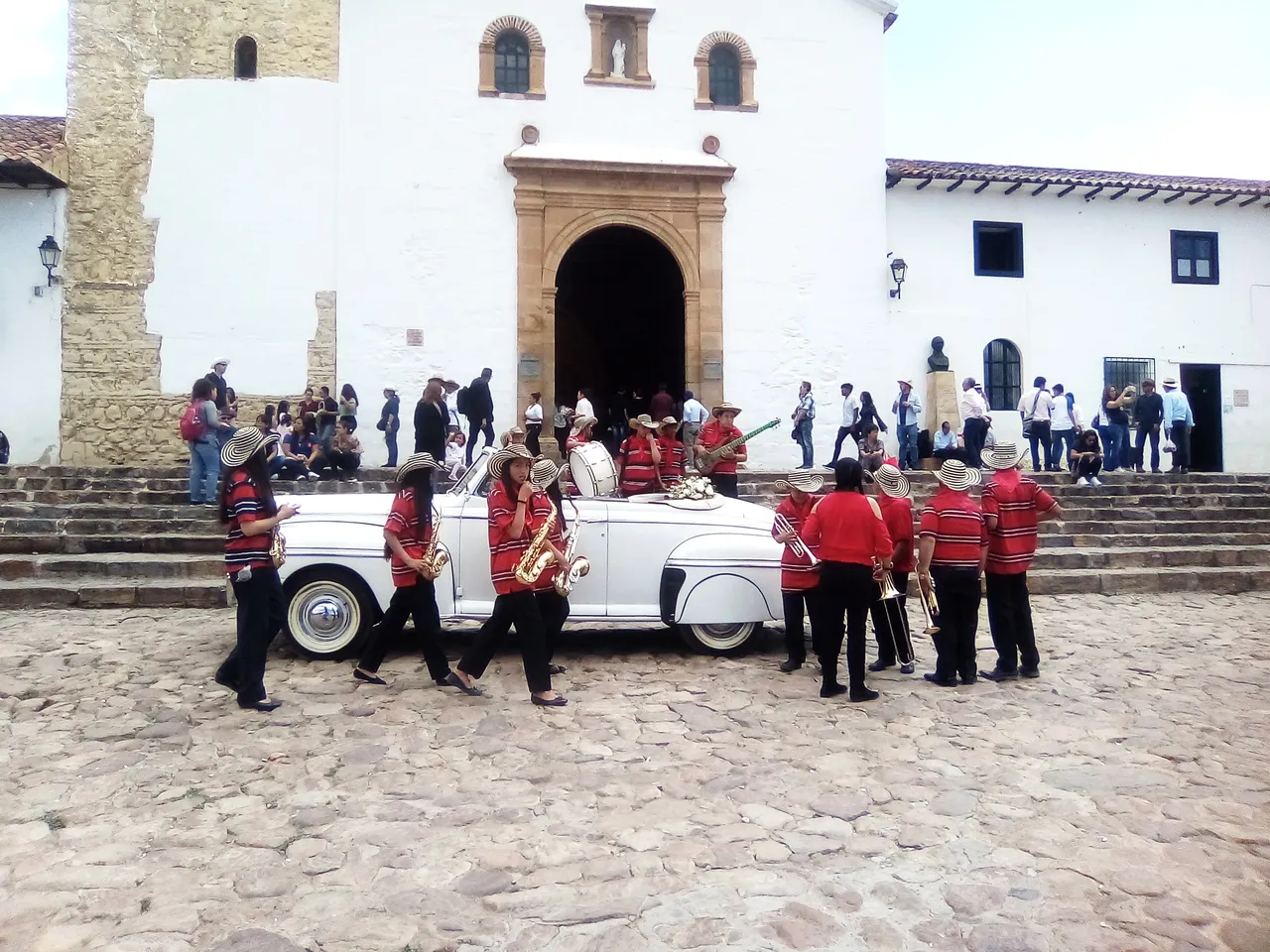 mono, iglesia, boda, transplante 050.jpg
