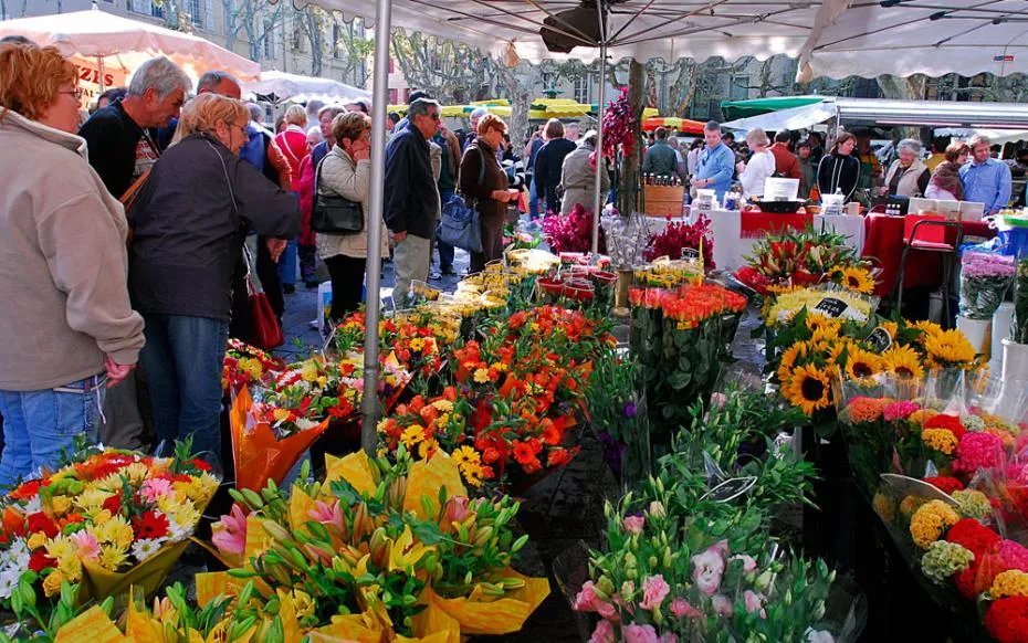 fleurs-marche-uzes_paragraphe_image_1_sur_1.jpg