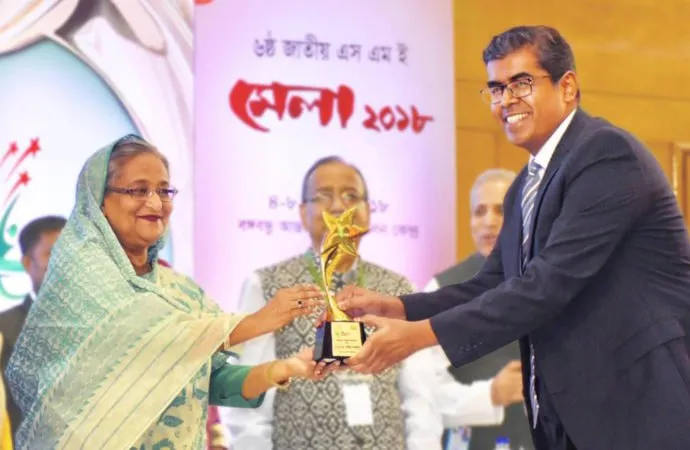 WEB-PM-Hasina-Fahim-Mashroor-BDJOBS-690x450.jpg