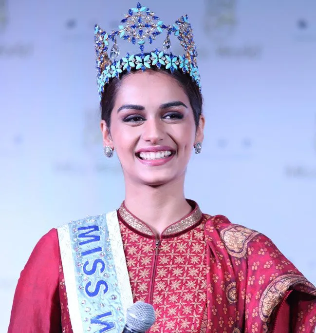 miss-world-manushi-chillar-at-press-meet-12.jpg