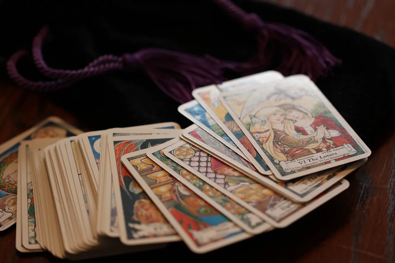 tarot991041_1920.jpg