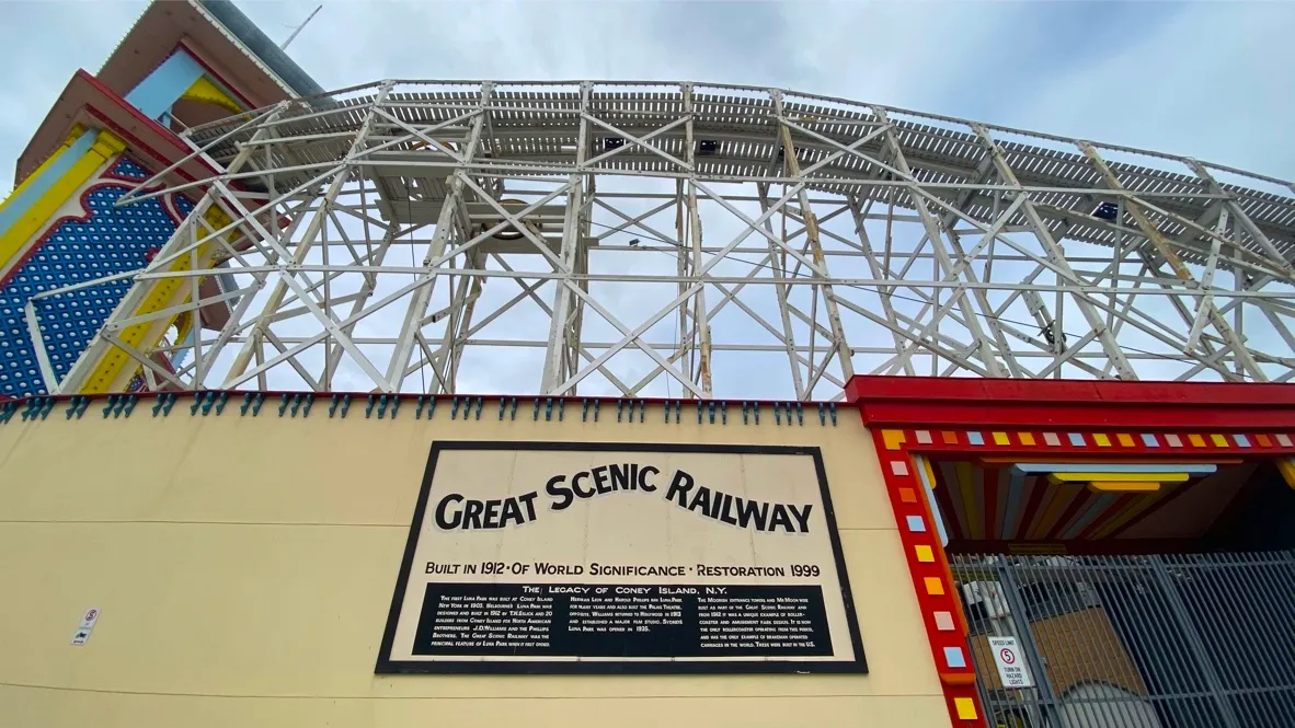 LUNA PARK2.jpg